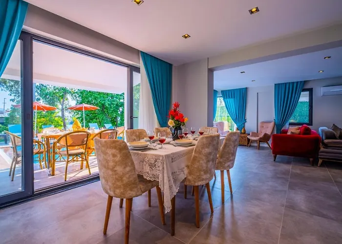 Infinity Lily 2 * فتحية