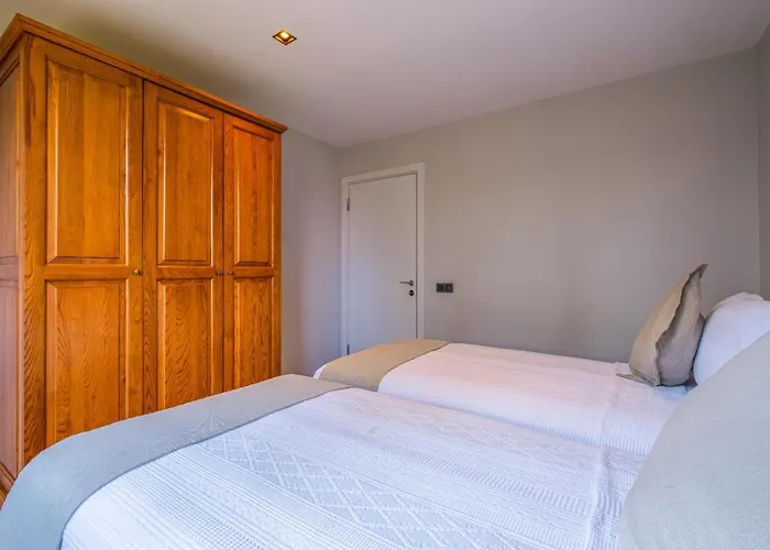 Infinity Lily 2 וילה