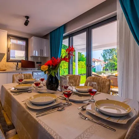 Infinity Lily 2 Villa *