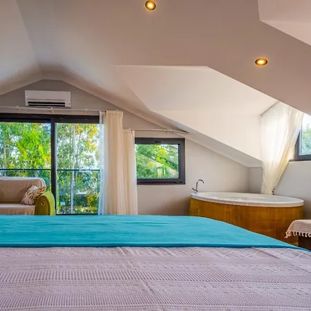 Infinity Lily 2 Villa *